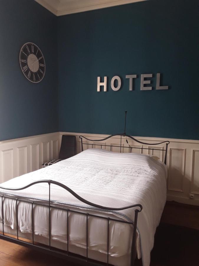 Le Manoir Sequoia Hotel Airvault Екстериор снимка